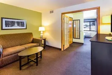 ホテル Americinn By Wyndham Hampton