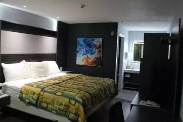 Szálloda Douglas Inn & Suites