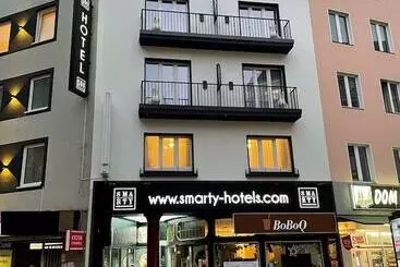 Smarty Cologne Dom Hotel   Boardinghouse   Kontaktloser Self Check In