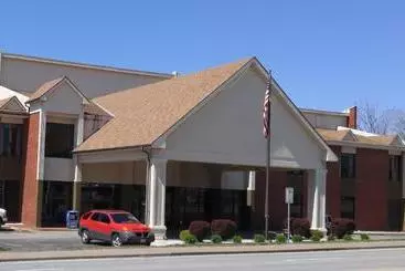 בית מלון כפרי Quality Inn & Suites  Quincy