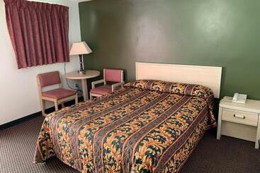 酒店 Budget Lodge Newton Falls