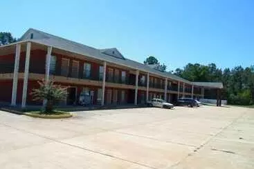 בית מלון כפרי Homegate Inn