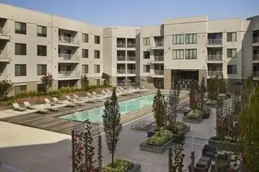 Отель Ave Clifton