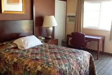 酒店 Executive Inn & Suites