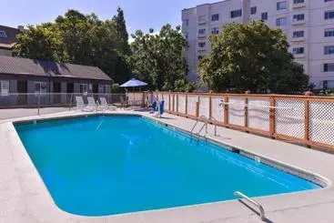 ホテル Travelodge By Wyndham Eugene Downtown/university Of Oregon