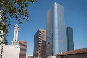 Апарт-отель Oakwood At Metro 417