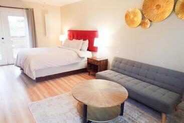 فندق Shoreline Cottages