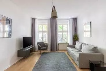 آپارتمان‌های توریست‌ها Apartments Berlin Niederbarnimstraße