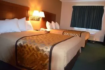 Hotel Brookshire Inn & Suites