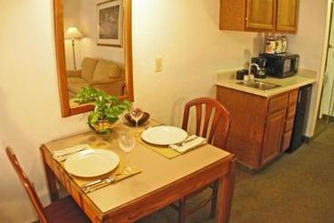 فندق Rosemont Suites