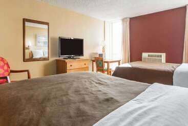 فندق Wingate By Wyndham Sheboygan