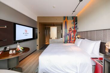 Ethoshotel Wuhan Riverside
