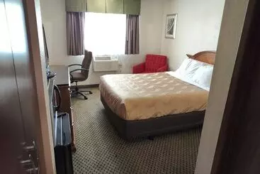 Roosevelt Hotel   Undergoing Improvements