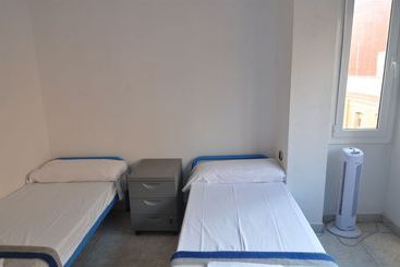 Bedcelona Barceloneta Beach Club & Rooms Hostel