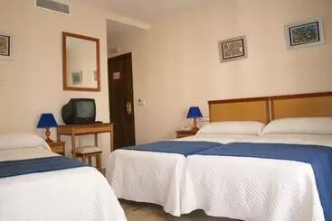 Отель Al Yussana