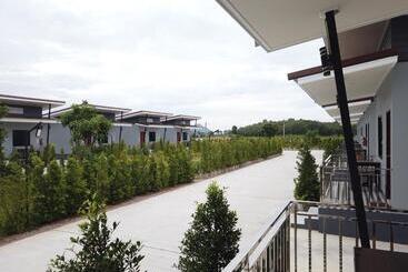 Lomakeskus เดอะเบสรีสอร์ทพัทลุง