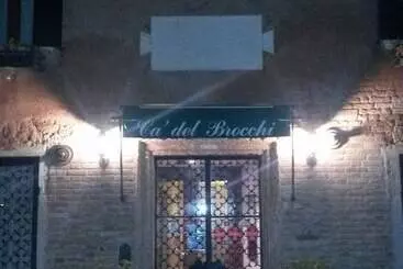 تختخواب و صبحانه Locanda Ca' Del Brocchi