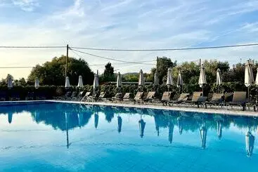 Aparthotel Ccb Bruskos
