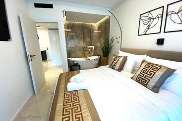 Апарт-отель Rose Suite