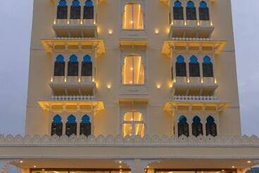 Отель Arista   A Luxury Boutique