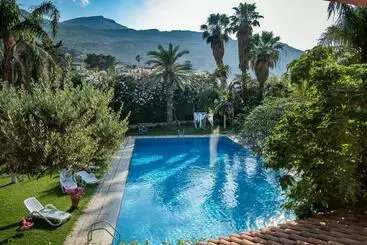 Villa Megna   Green Paradise B&b