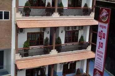 בית מלון כפרי Queen Wood