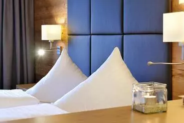 ホテル St. Georg Zum See