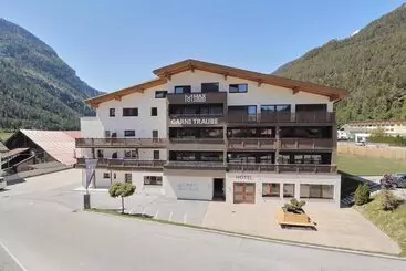 Апарт-отель Traube