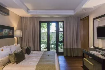 Отель Mantis No5 Boutique Art