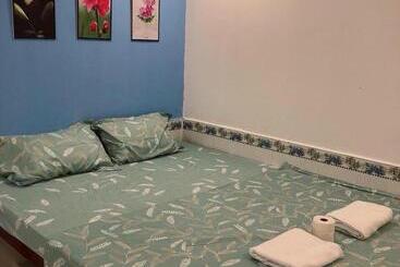 Bed & Breakfast Motel Khanh Nhi