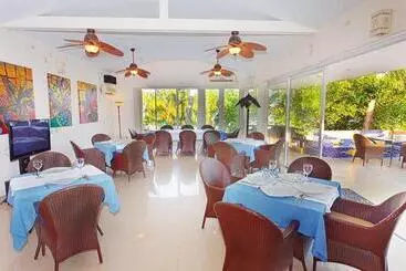 Hotel Cocoplum Beach