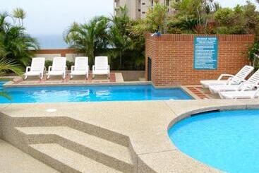 هتل Miramar Suites