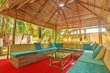 Hotel Capital O 85392 La Perla Resorts