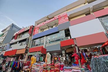 Hotel Capital O Diamond 18 Near Worlds Of Wonder