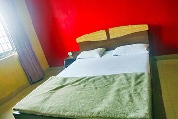 Hotel Staymaker Pushpagiri Comforts