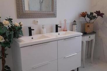 مبيت وإفطار Casa Turchina Chambre Avec Piscine Privée