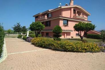 Bed and Breakfast Villa Laregina