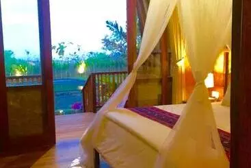 Majatalo Uluwatu Sunrise