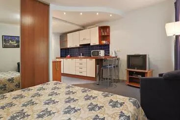 בית מלון כפרי Austrian Yard At Furshtatskaya 45