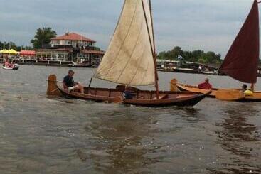 민박 Bed & Bike De Hofstee