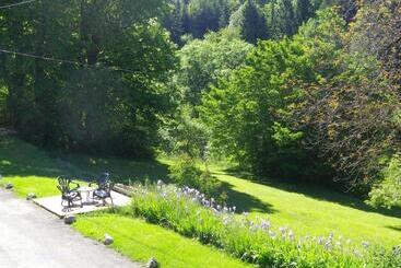 민박 Chambre D Hôtes La Haie Fleurie