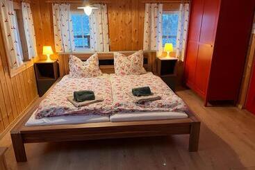 Отель Ferienwohnung Bauernhaus Untermoas