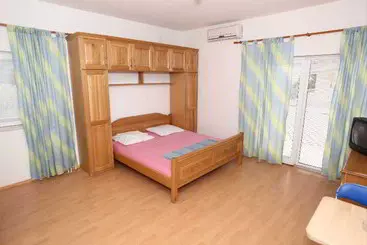 Hotel Apartments Buljubasic