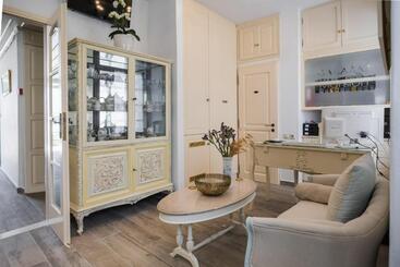 Hôtel Galaxa Mansion