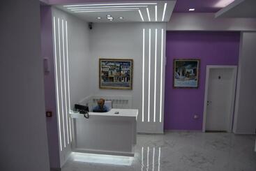 Отель & Restaurant White City