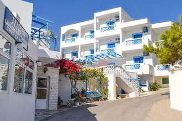 هتل Mikes Apartments