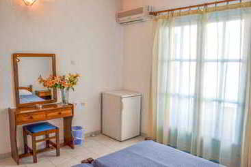 酒店 Mikes Apartments