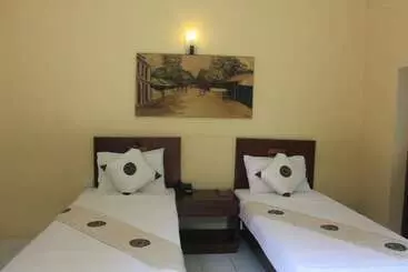 Grand 7 Hotel Thalawathugoda