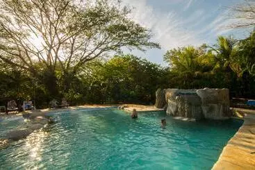 هتل Canon De La Vieja Lodge