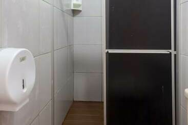 酒店 Br By Oyo Rooms